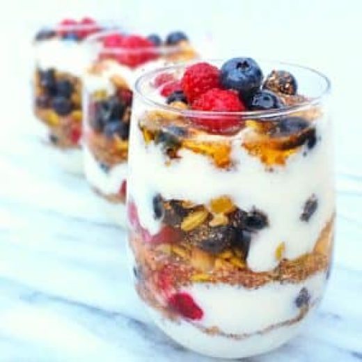 Protein-Packed-Fruit-and-Yogurt-Parfaits